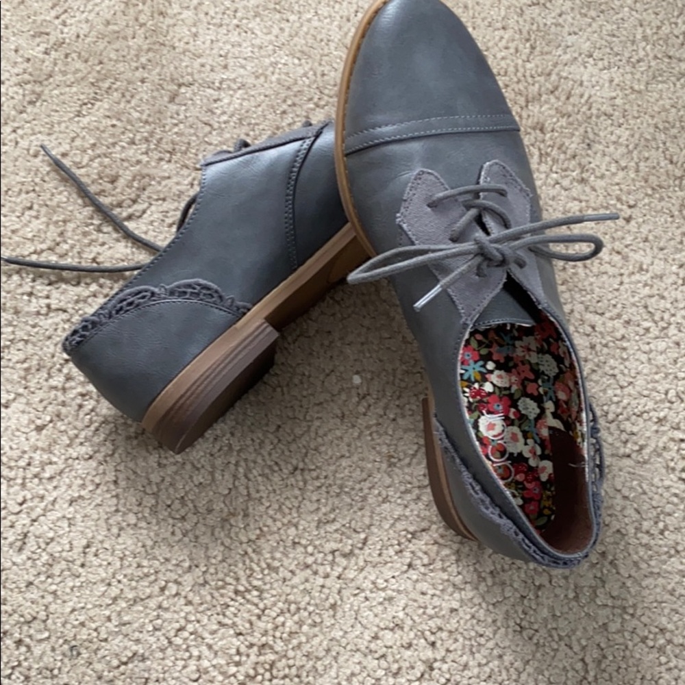 Grey shoes